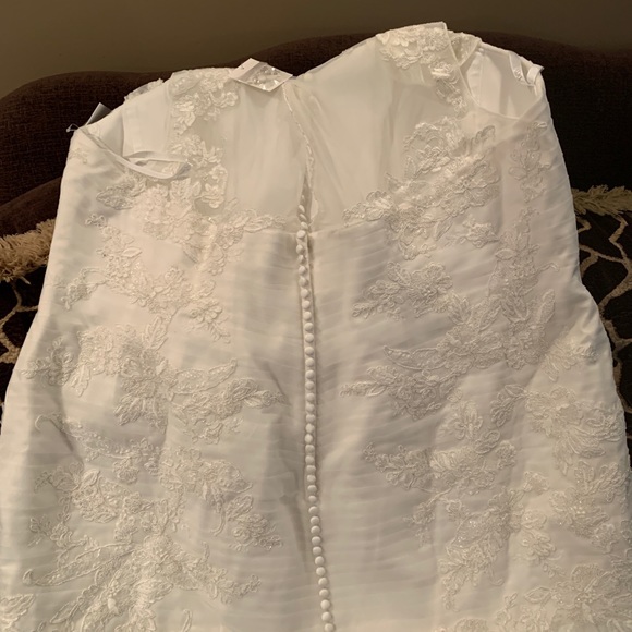 Front stops at the knee and the back drapes down - Picture 3 of 5